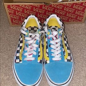 Crazy check rainbow vans